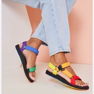 TEVA ORIGINAL UNIVERSAL sandal NWOB size W9